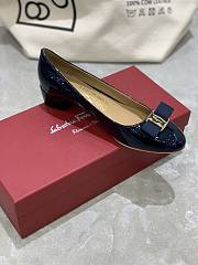 Fortok Salvatore Ferragamo Varina Ballet FLats 3.5cm Patent Leather Navy Blue - 5
