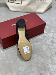 Fortok Salvatore Ferragamo Varina Ballet FLats 3.5cm Patent Leather Navy Blue - 3