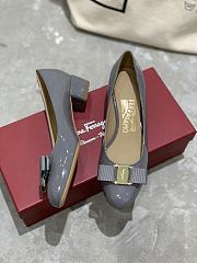 Fortok Salvatore Ferragamo Varina Ballet FLats 3.5cm Patent Leather Grey - 2