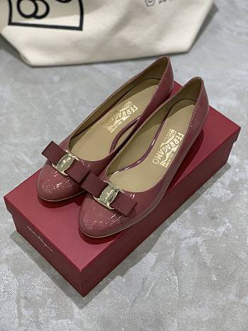 Fortok Salvatore Ferragamo Varina Ballet FLats 3.5cm Patent Leather Light Burgundy