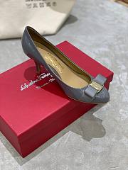 Fortok Salvatore Ferragamo Varina Ballet Heels 7cm Patent Leather Grey - 5