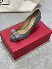 Fortok Salvatore Ferragamo Varina Ballet Heels 7cm Patent Leather Grey - 6