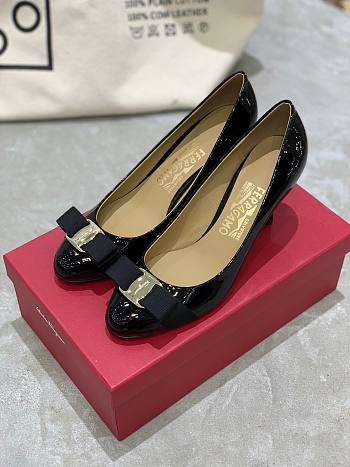 Fortok Salvatore Ferragamo Varina Ballet Heels 7cm Patent Leather Black