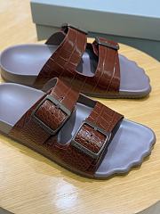 Fortok Balenciaga Brown Crocodile Double-Buckle Slide Sandals  - 3