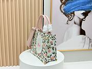 Fortok Dior Small Dior Book Tote with Strap White Multicolor Daisy Garden Embroidery with Dior Médaillon 26*8*22cm - 5