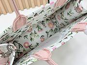Fortok Dior Medium Dior Book Tote with Strap White Multicolor Daisy Garden Embroidery with Dior Médaillon 36*27*16cm - 4