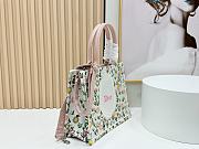 Fortok Dior Medium Dior Book Tote with Strap White Multicolor Daisy Garden Embroidery with Dior Médaillon 36*27*16cm - 6