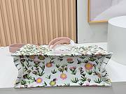 Fortok Dior Large Dior Book Tote with Strap White Multicolor Daisy Garden Embroidery with Dior Médaillon 41*14*32cm - 3