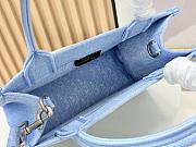 Fortok Dior Small Dior Book Tote with Strap Celestial Blue Dior Oblique Embroidery with White Lace and Dior Médaillon 26*8*22cm - 3