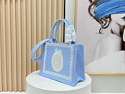 Fortok Dior Small Dior Book Tote with Strap Celestial Blue Dior Oblique Embroidery with White Lace and Dior Médaillon 26*8*22cm - 4