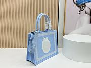 Fortok Dior Medium Dior Book Tote with Strap Celestial Blue Dior Oblique Embroidery with White Lace and Dior Médaillon 36*27*16cm - 5