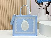 Fortok Dior Large Dior Book Tote with Strap Celestial Blue Dior Oblique Embroidery with White Lace and Dior Médaillon 41*14*32cm - 1