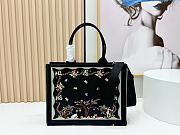 Fortok Dior Dioramour Medium Dior Book Tote with Strap Black Multicolor Revolution Flowers Embroidery 36*27*16cm - 3