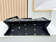 Fortok Dior Dioramour Large Dior Book Tote with Strap Black Multicolor Revolution Flowers Embroidery 41*14*32cm - 2