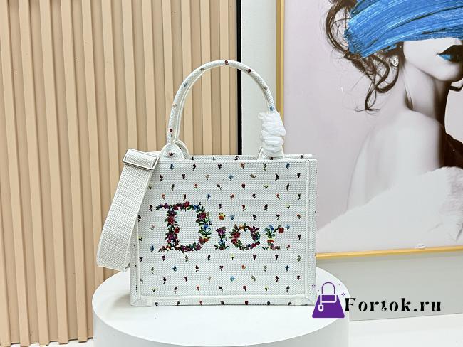 Fortok Dior Dioramour Small Dior Book Tote with Strap White Multicolor Revolution Flowers Embroidery 26*8*22cm - 1