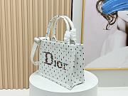 Fortok Dior Dioramour Small Dior Book Tote with Strap White Multicolor Revolution Flowers Embroidery 26*8*22cm - 4
