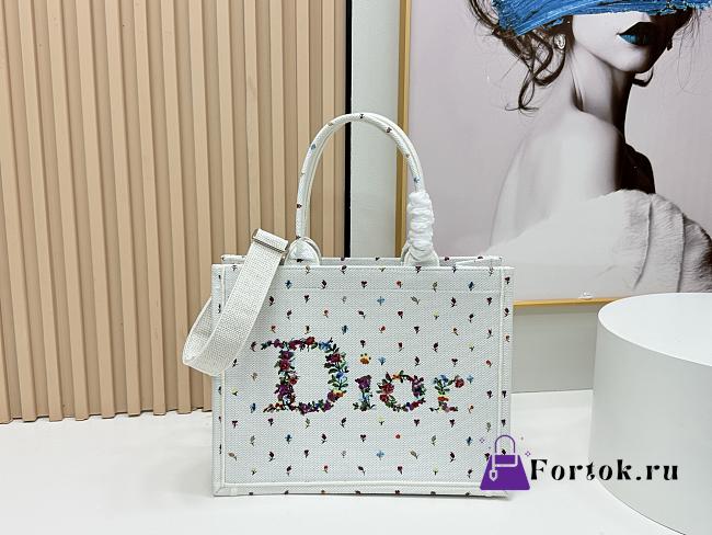 Fortok Dior Dioramour Medium Dior Book Tote with Strap White Multicolor Revolution Flowers Embroidery 36*27*16cm - 1
