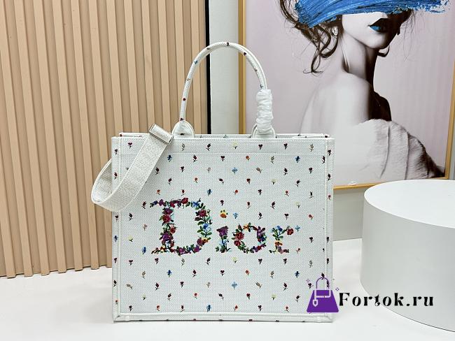 Fortok Dior Dioramour Large Dior Book Tote with Strap White Multicolor Revolution Flowers Embroidery 41*14*32cm - 1