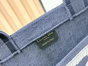 Fortok Dior Medium Dior Book Tote with Strap Blue Dior Oblique Embroidery with White Lace and Dior Médaillon 36*27*16cm - 6