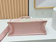 Fortok Dior Medium Book Tote with Strap Celestial Pink Dior Oblique Embroidery with White Lace and Dior Médaillon 36*27*16cm - 3