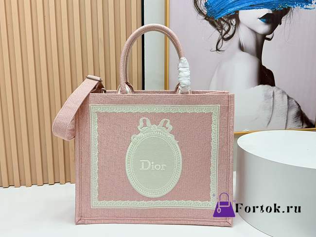 Fortok Dior Large Book Tote with Strap Celestial Pink Dior Oblique Embroidery with White Lace and Dior Médaillon 41*14*32cm - 1