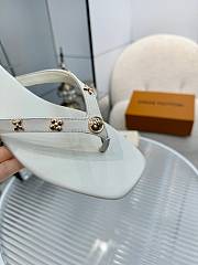 Fortok Louis Vuitton Gaia Flat Thongs White - 3