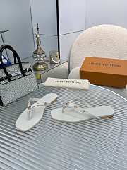 Fortok Louis Vuitton Gaia Flat Thongs White - 6