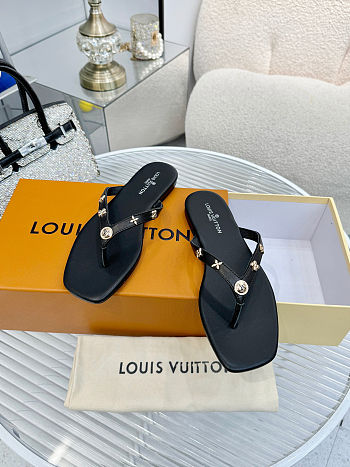 Fortok Louis Vuitton Gaia Flat Thongs Black