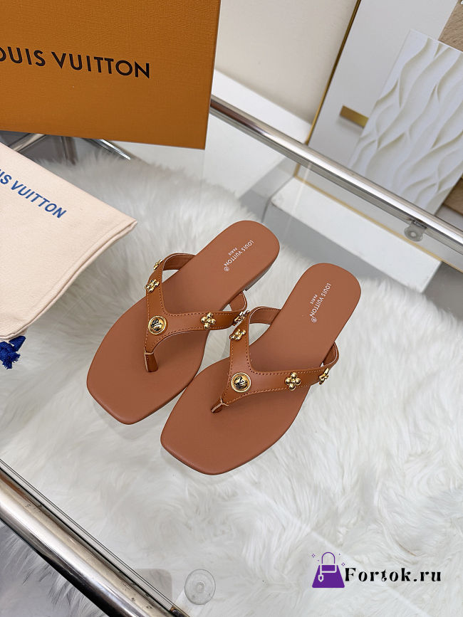 Fortok Louis Vuitton Gaia Flat Thongs Brown - 1
