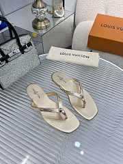 Fortok Louis Vuitton Gaia Flat Thongs Gold - 4