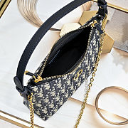 Fortok 30 Montaigne Diorling Mini Bag with Chain Blue Dior Oblique Jacquard 21x17x7cm - 2