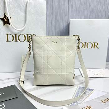 Fortok Dior Small Vertical Dior Trianon Bag Chain Latte Flat Macrocannage Lambskin 18 x 21 x 7cm