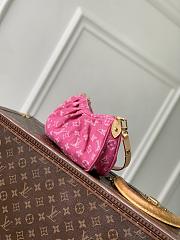 Fortok Louis Vuitton Pochette Valley Monogram Denim Fuchsia 21 x 15 x 7cm - 6