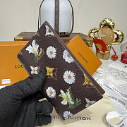 Fortok Louis Vuitton Spring 2026 Collection Passport Cover Monogram Flowers Canvas 10*2.5*14cm - 4