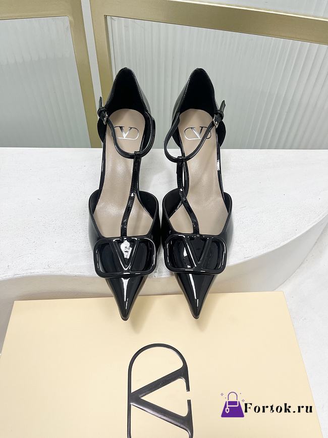 Fortok Valentino Garavani VLogo Signature T-strap pumps Black 6.5cm - 1