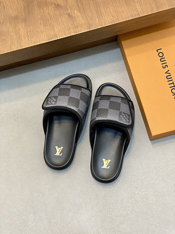 Fortok Louis Vuitton Miami Men Mules Black 02