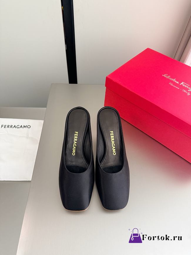 Fortok Ferragamo S-shaped heel mule Black Satin 5cm - 1