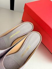 Fortok Ferragamo S-shaped heel mule Purple Satin 5cm - 2