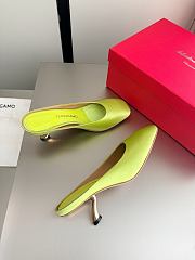 Fortok Ferragamo S-shaped heel mule Neon Green Satin 5cm - 4
