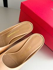 Fortok Ferragamo S-shaped heel mule Beige Satin 5cm - 4