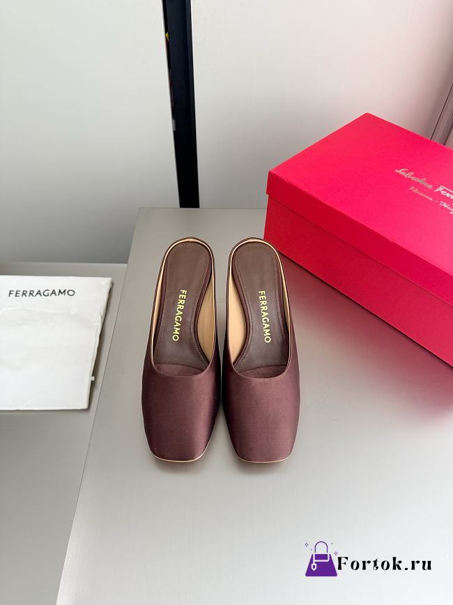 Fortok Ferragamo S-shaped heel mule Brown Satin 5cm - 1