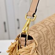 Fortok Fendi Baguette bag Beige FF jacquard fabric tassels 26.5-18-8.5cm - 5