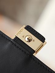 Fortok Fendi Wallet On Chain Baguette Leather Black 21x11.5x5cm - 3