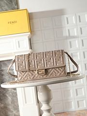 Fortok Fendi Baguette Continental Wallet on Chain  Leather Ebony 21x5x11.5cm - 1