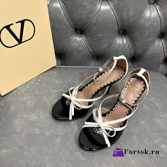 Fortok Valentino Garavani Bepointy Sandal Patent Leather Black 80Mm - 1