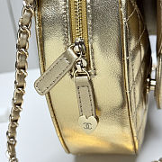 Fortok Chanel Metallic Lambskin Quilted CC Love Heart Bag Gold 18x19 x5.5cm - 4