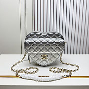 Fortok Chanel Metallic Lambskin Quilted CC Love Heart Bag Silver 18x19 x5.5cm - 1