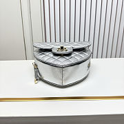Fortok Chanel Metallic Lambskin Quilted CC Love Heart Bag Silver 18x19 x5.5cm - 6