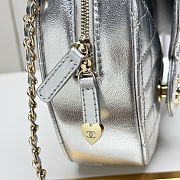 Fortok Chanel Metallic Lambskin Quilted CC Love Heart Bag Silver 18x19 x5.5cm - 2