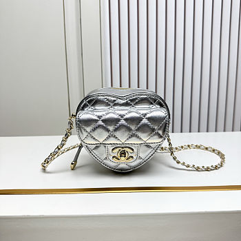 Fortok Chanel Metallic Lambskin Quilted CC Love Heart Bag Silver 12x13x5.5cm